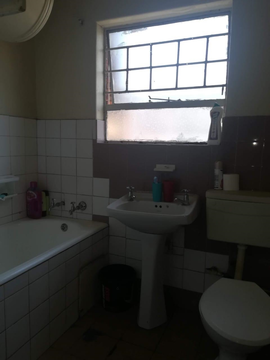 1 Bedroom Property for Sale in Germiston South Gauteng