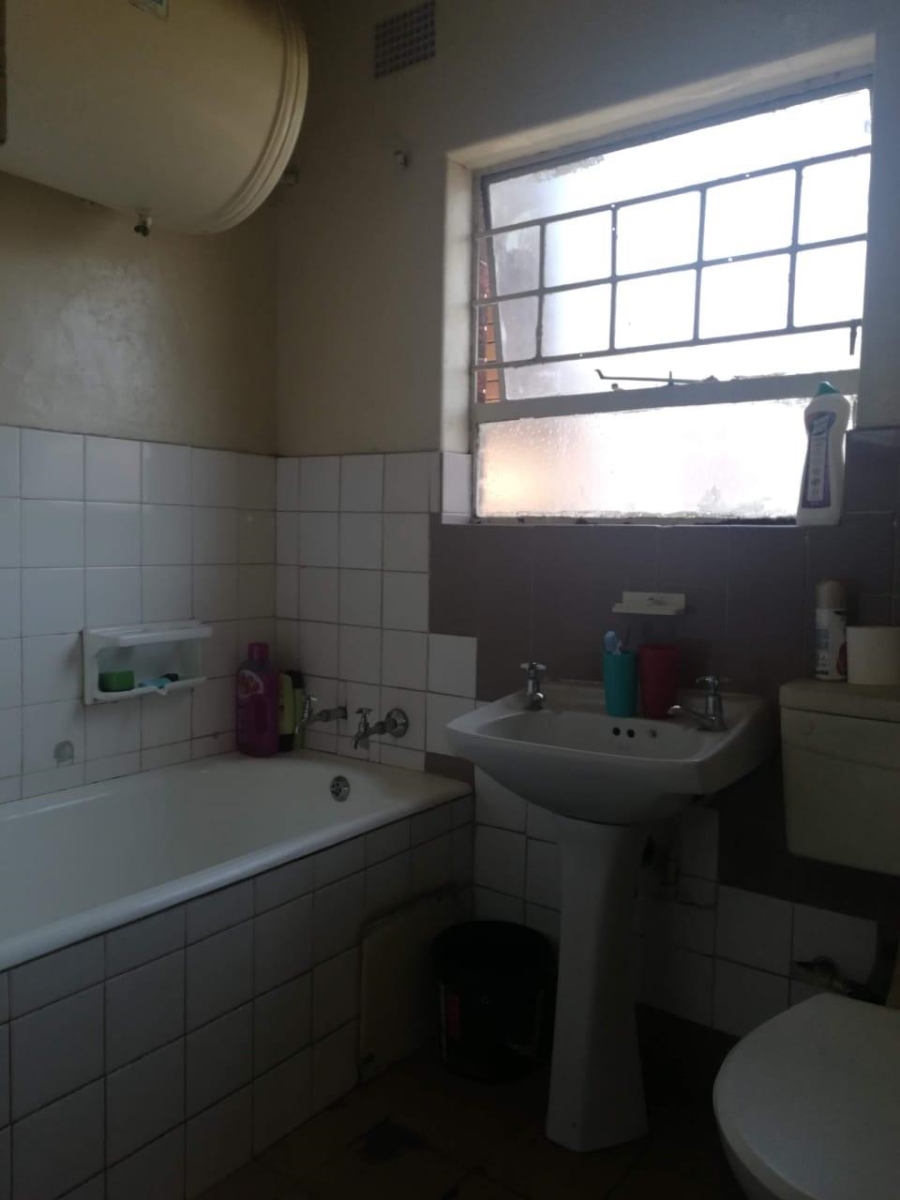 1 Bedroom Property for Sale in Germiston South Gauteng