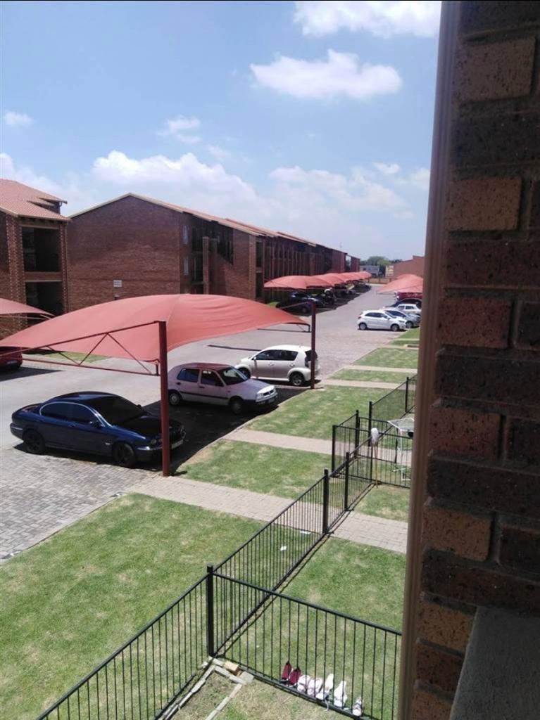 2 Bedroom Property for Sale in Comet Gauteng
