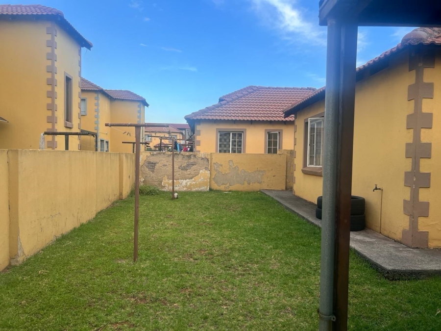 2 Bedroom Property for Sale in Leondale Gauteng