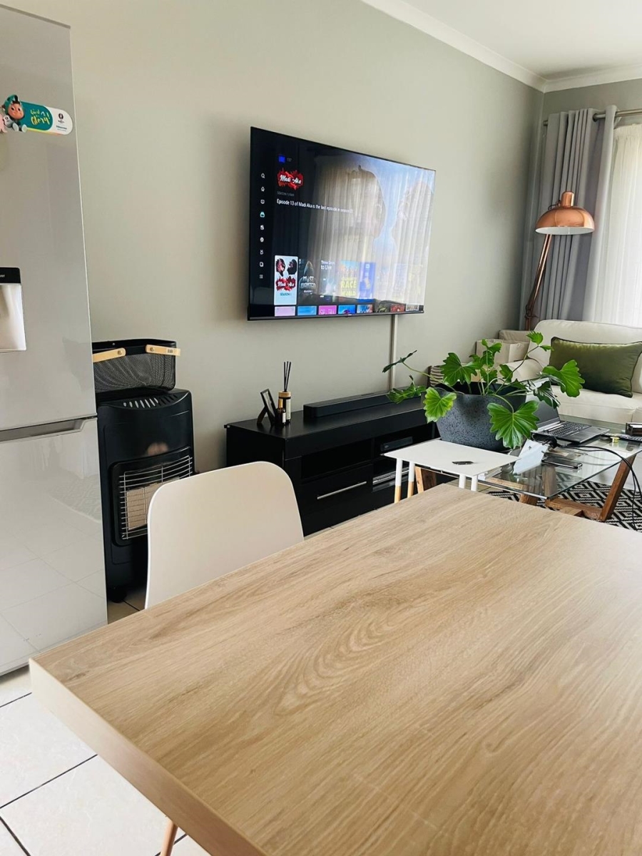 1 Bedroom Property for Sale in Parkrand Gauteng