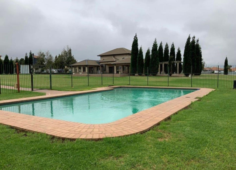 1 Bedroom Property for Sale in Parkrand Gauteng