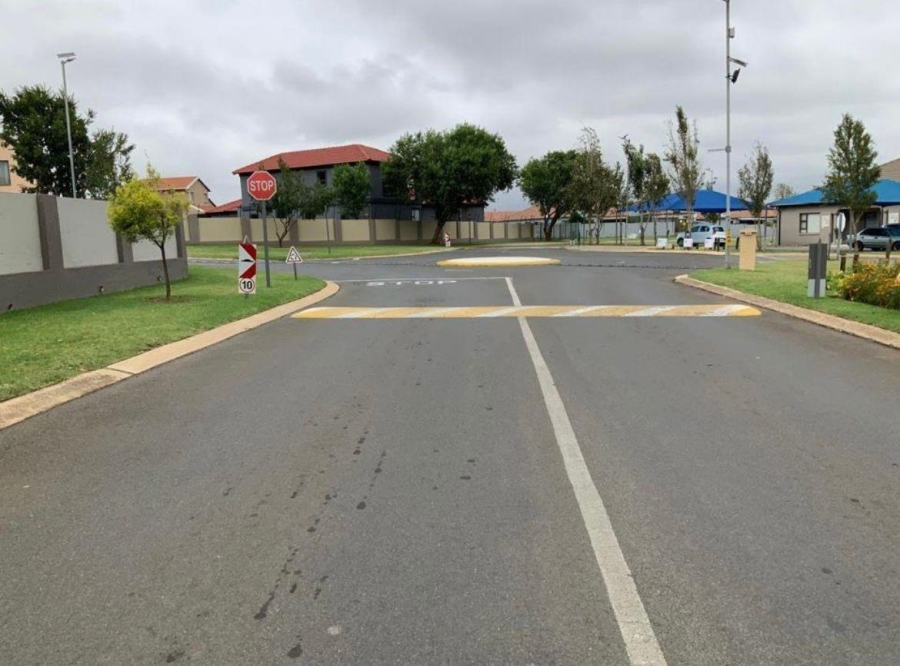 1 Bedroom Property for Sale in Parkrand Gauteng