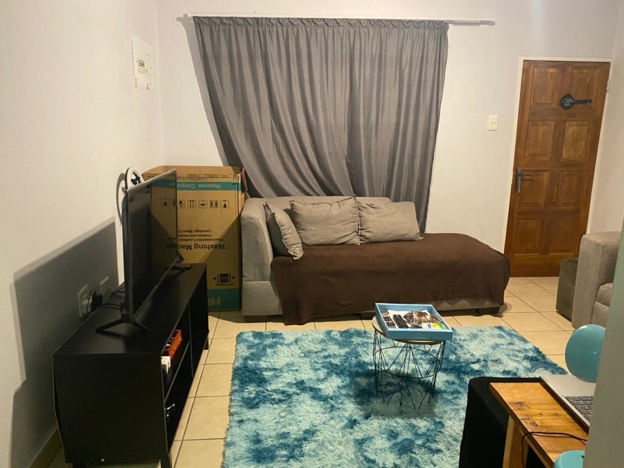 1 Bedroom Property for Sale in Elspark Gauteng