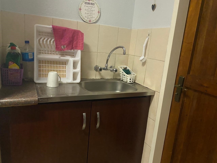 1 Bedroom Property for Sale in Elspark Gauteng