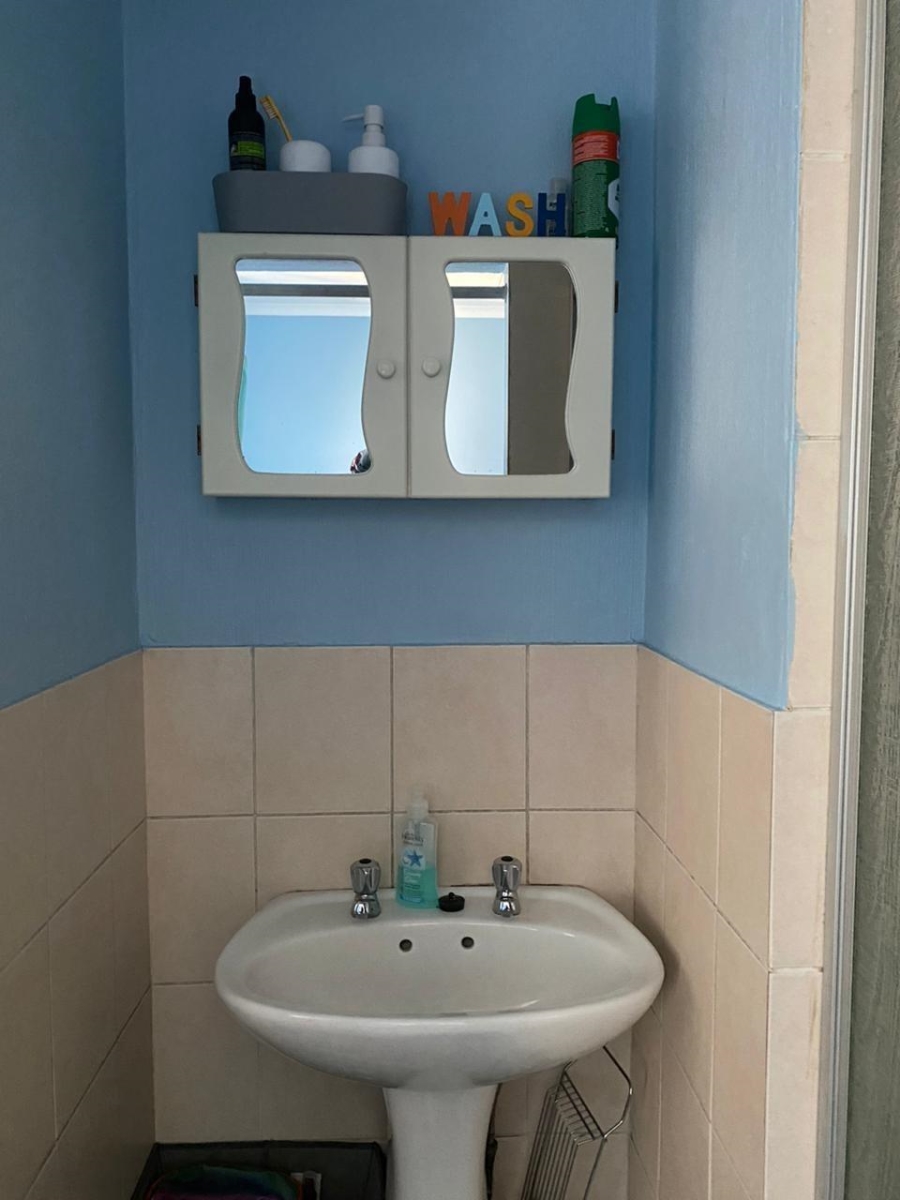1 Bedroom Property for Sale in Elspark Gauteng