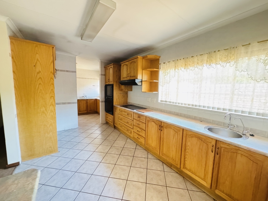 2 Bedroom Property for Sale in Faerie Glen Gauteng