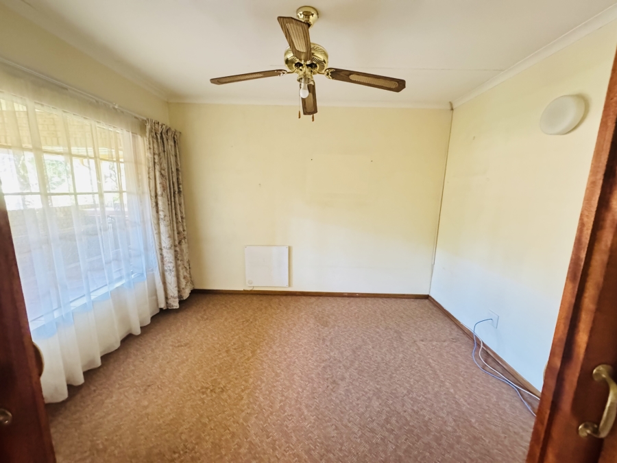 2 Bedroom Property for Sale in Faerie Glen Gauteng