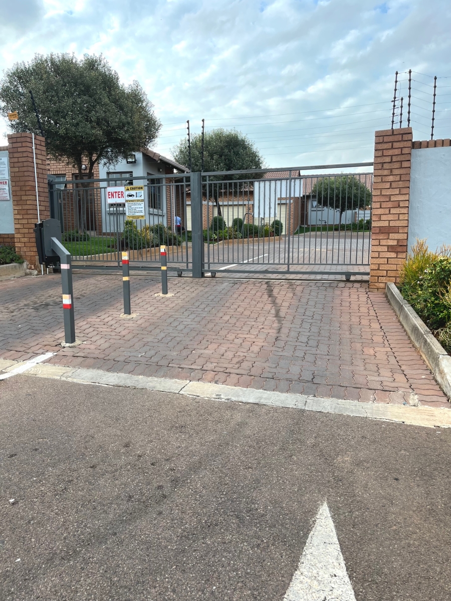 2 Bedroom Property for Sale in Sagewood Gauteng