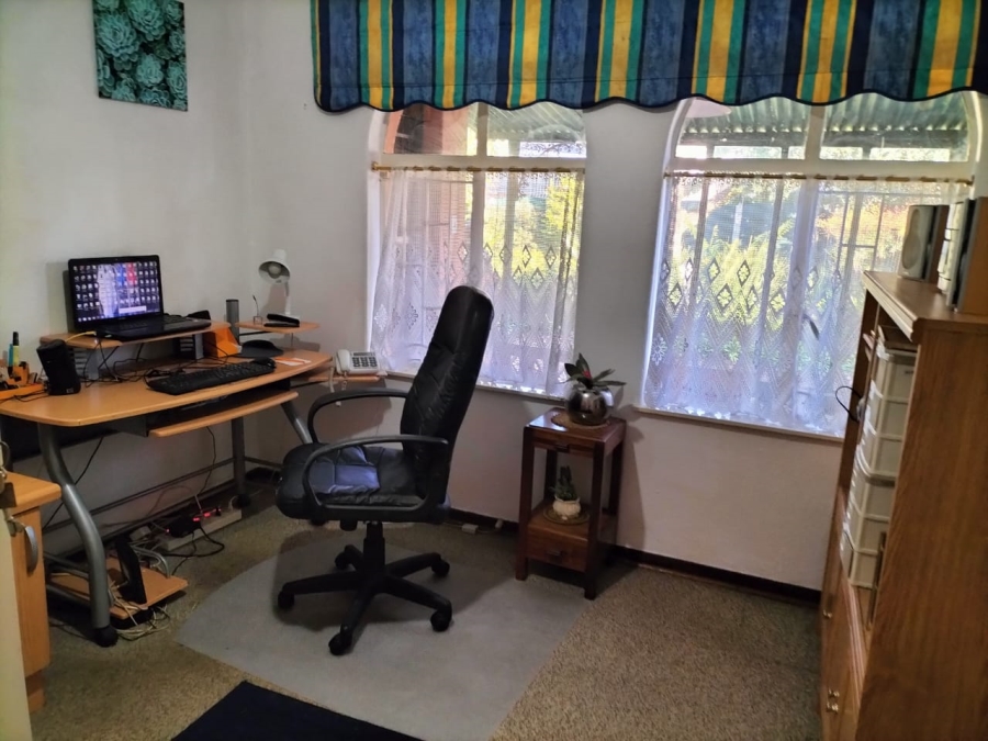 5 Bedroom Property for Sale in Sunair Park Gauteng