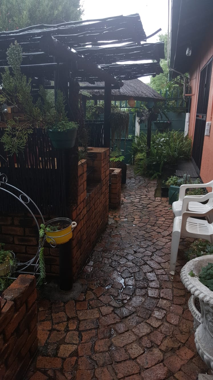 5 Bedroom Property for Sale in Sunair Park Gauteng