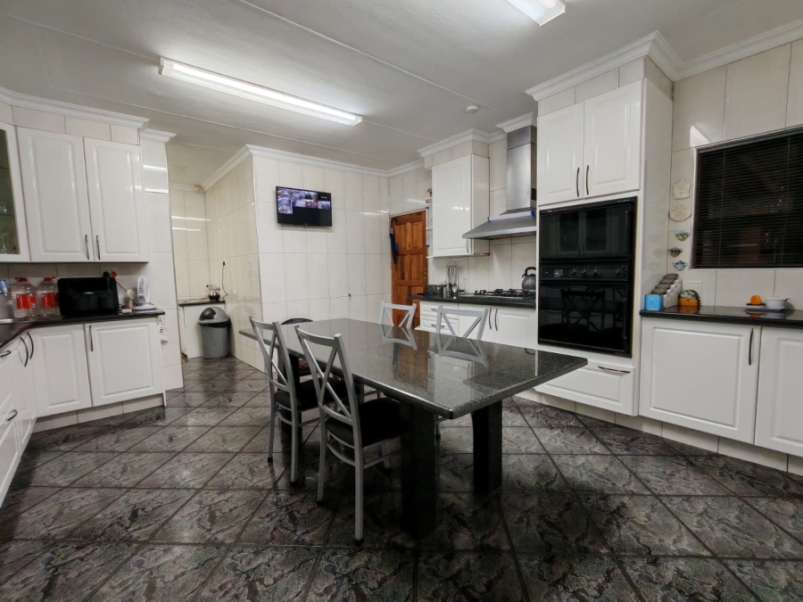 4 Bedroom Property for Sale in Three Rivers East Gauteng