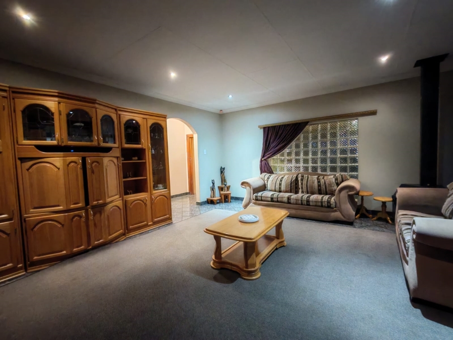 4 Bedroom Property for Sale in Three Rivers East Gauteng