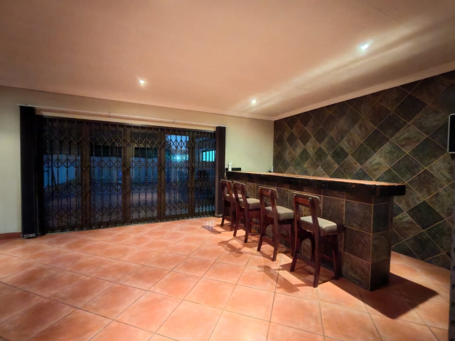 4 Bedroom Property for Sale in Three Rivers East Gauteng