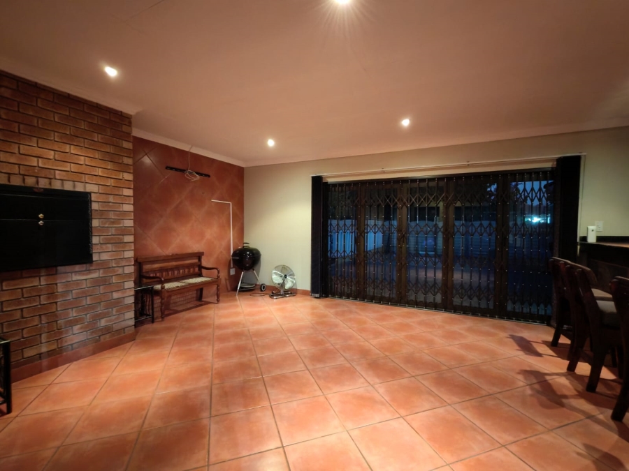 4 Bedroom Property for Sale in Three Rivers East Gauteng