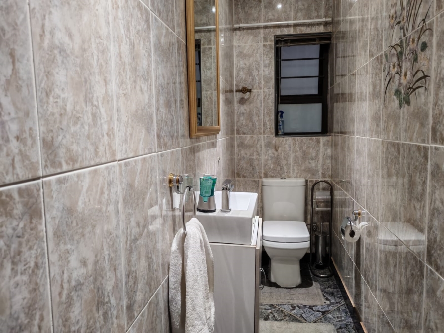 4 Bedroom Property for Sale in Three Rivers East Gauteng