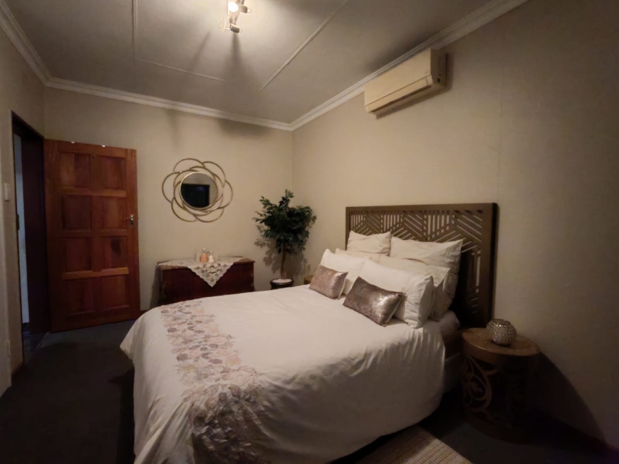 4 Bedroom Property for Sale in Three Rivers East Gauteng