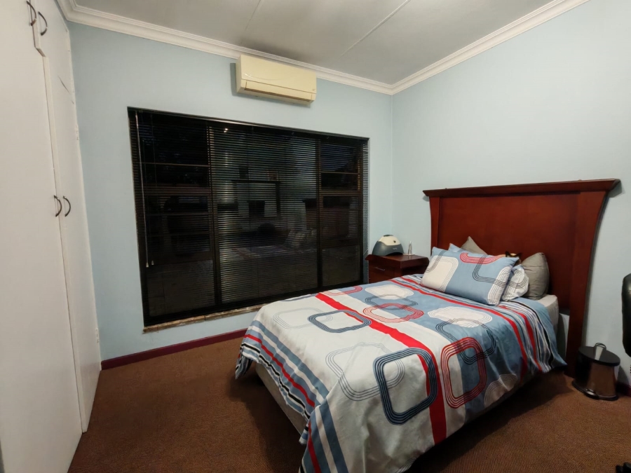 4 Bedroom Property for Sale in Three Rivers East Gauteng