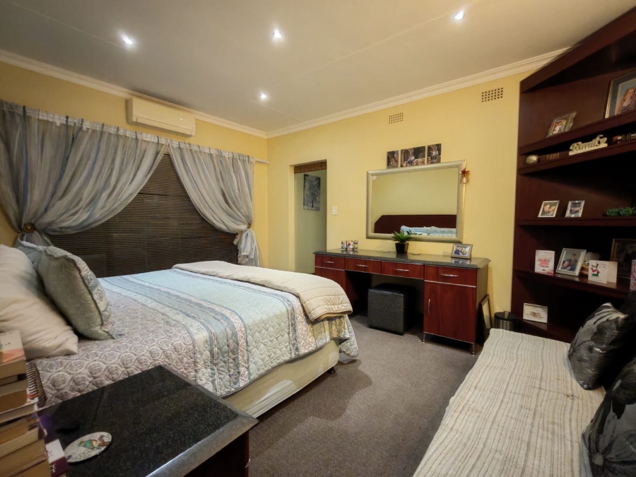 4 Bedroom Property for Sale in Three Rivers East Gauteng