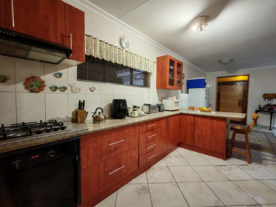 4 Bedroom Property for Sale in Three Rivers East Gauteng
