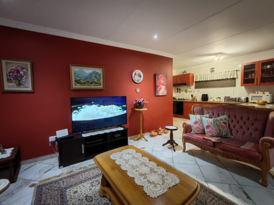 4 Bedroom Property for Sale in Three Rivers East Gauteng