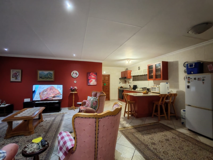 4 Bedroom Property for Sale in Three Rivers East Gauteng
