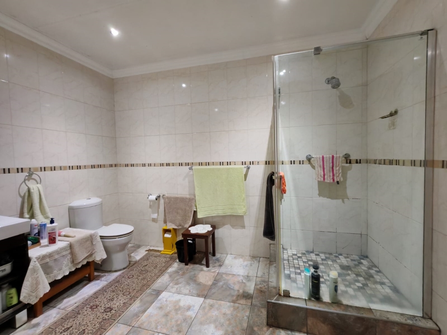 4 Bedroom Property for Sale in Three Rivers East Gauteng