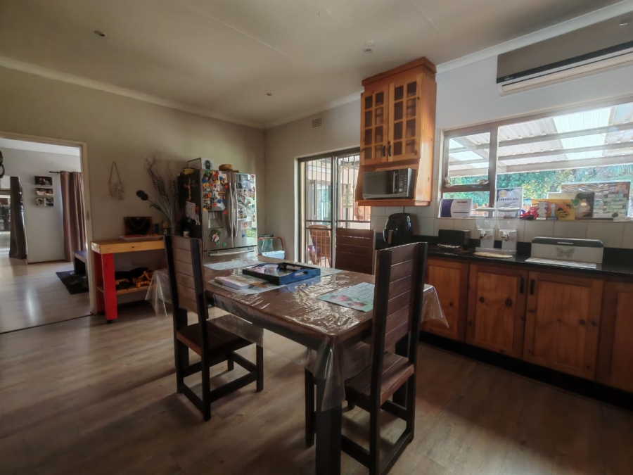 5 Bedroom Property for Sale in Three Rivers East Gauteng