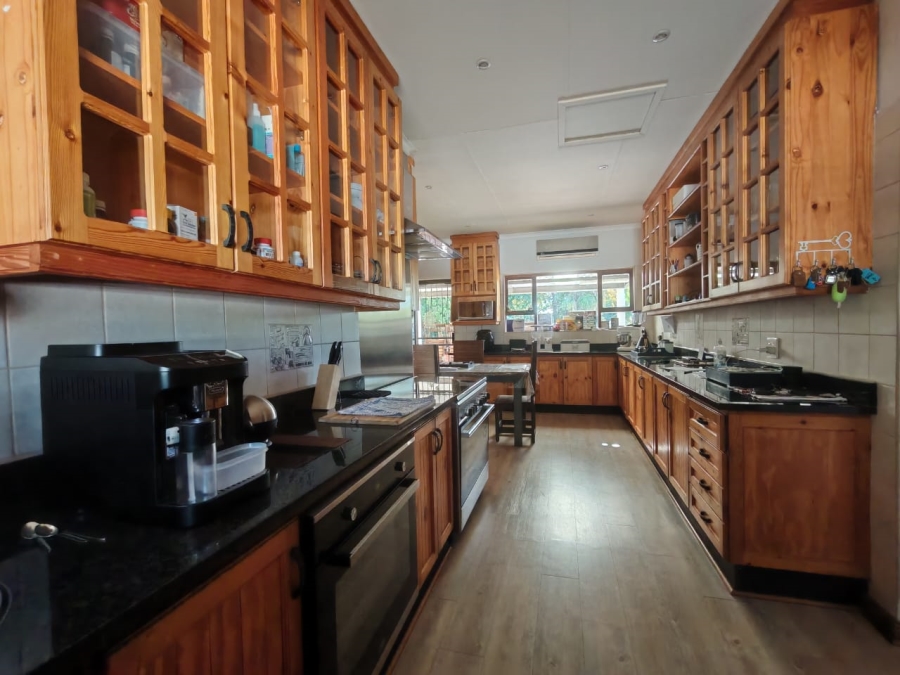 5 Bedroom Property for Sale in Three Rivers East Gauteng