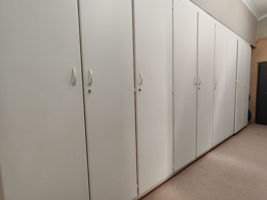 5 Bedroom Property for Sale in Three Rivers East Gauteng
