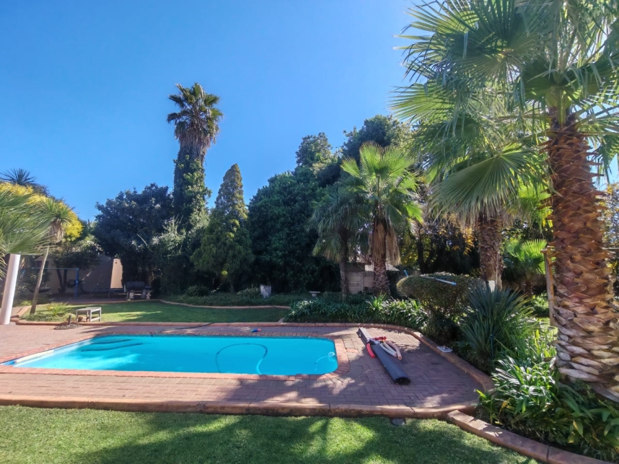 5 Bedroom Property for Sale in Three Rivers East Gauteng