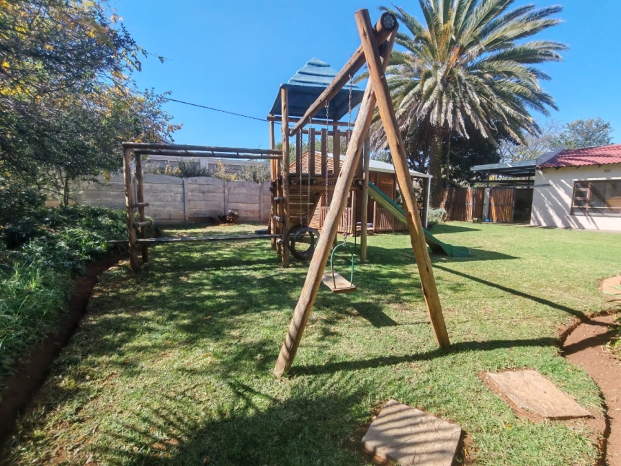5 Bedroom Property for Sale in Three Rivers East Gauteng