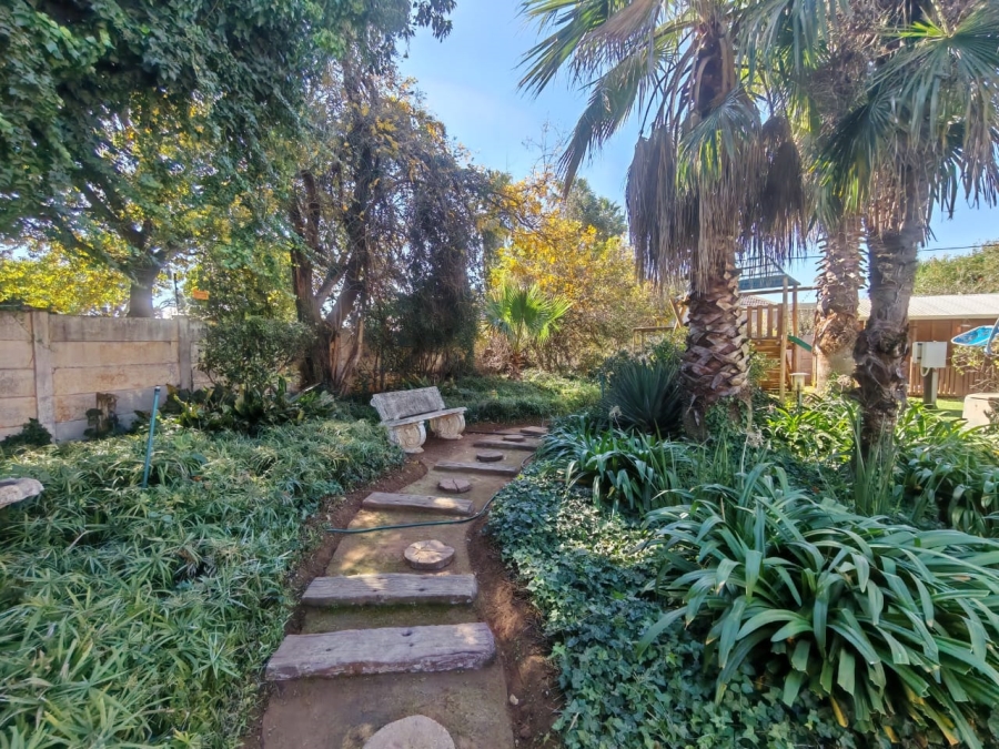 5 Bedroom Property for Sale in Three Rivers East Gauteng