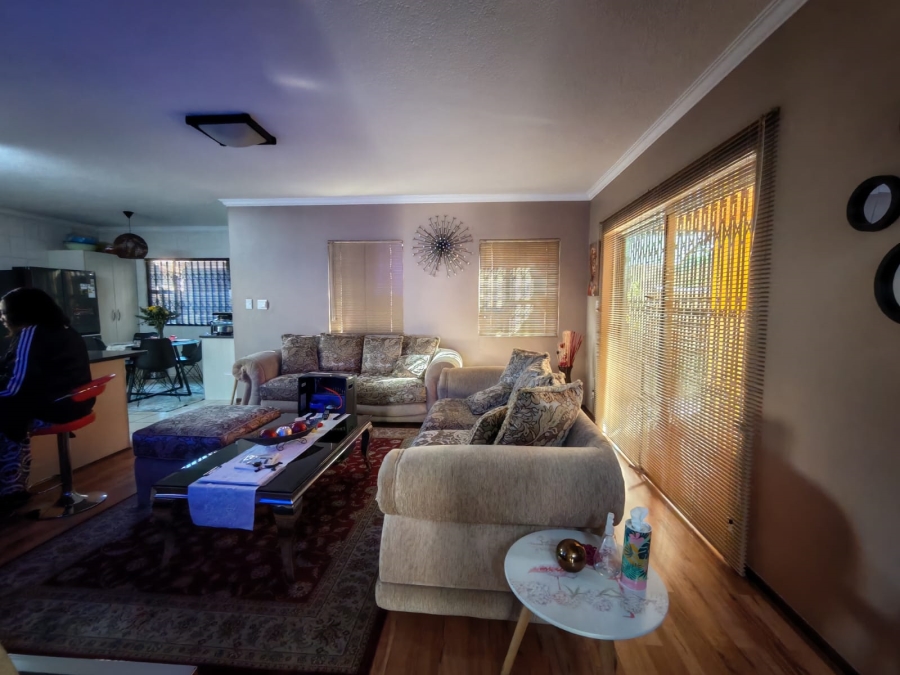 4 Bedroom Property for Sale in Risiville Gauteng