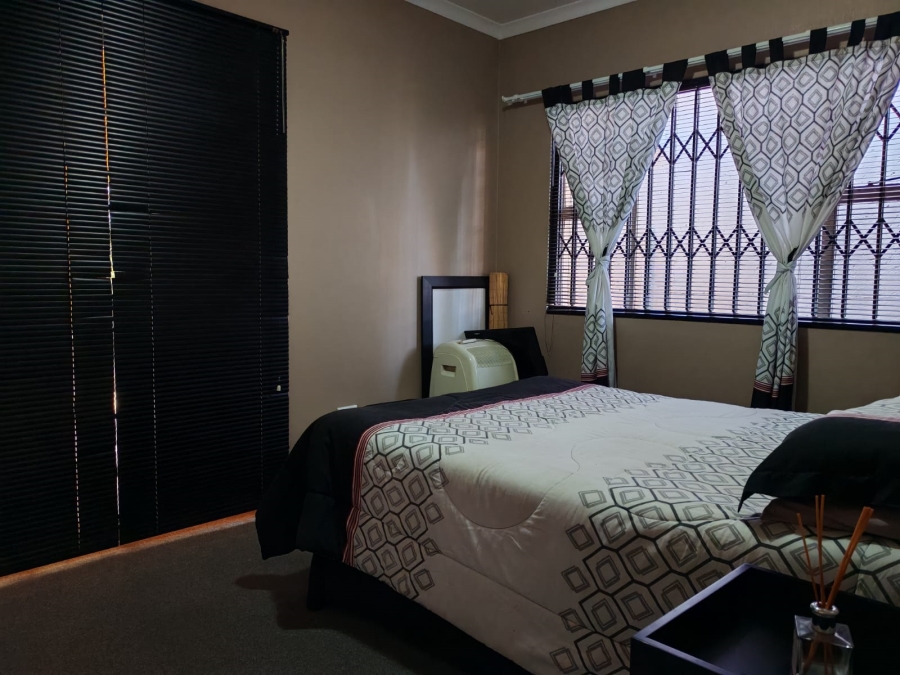 4 Bedroom Property for Sale in Risiville Gauteng