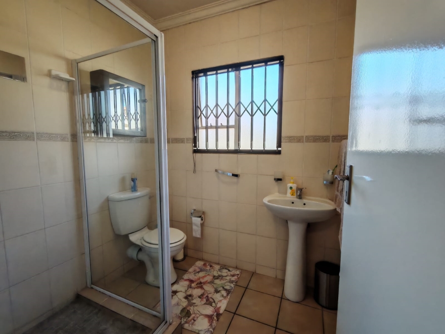 4 Bedroom Property for Sale in Risiville Gauteng