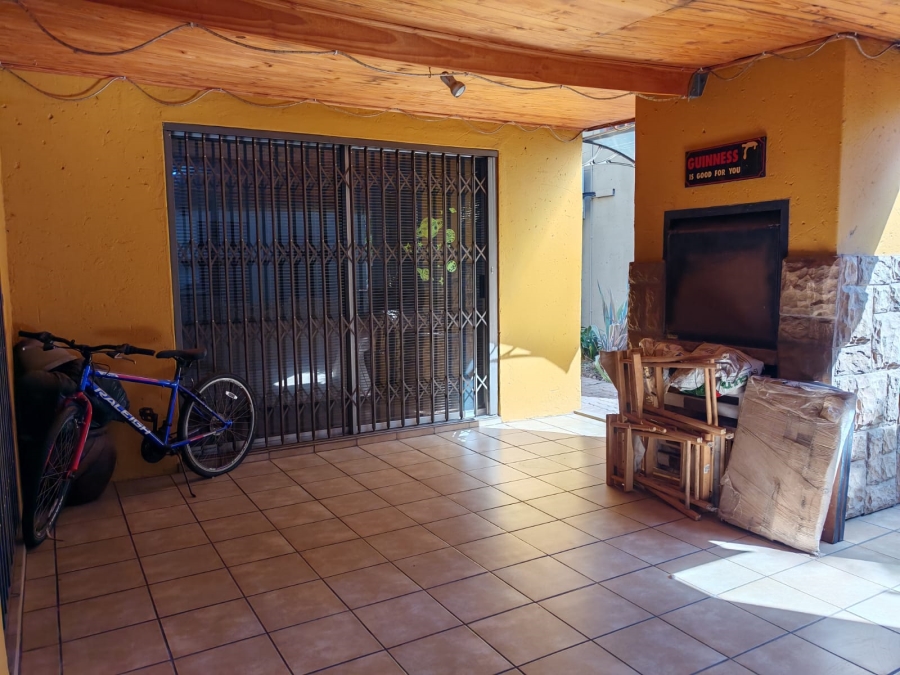 4 Bedroom Property for Sale in Risiville Gauteng