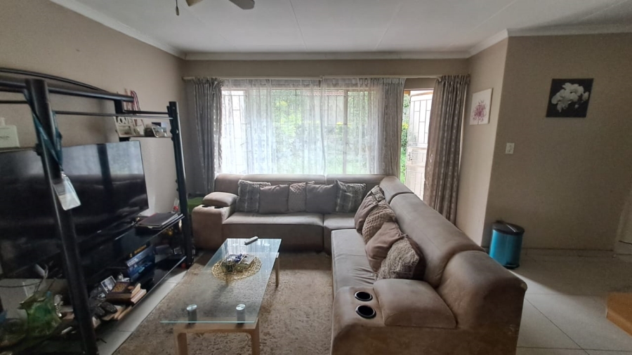 3 Bedroom Property for Sale in Country View Gauteng