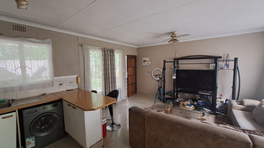 3 Bedroom Property for Sale in Country View Gauteng