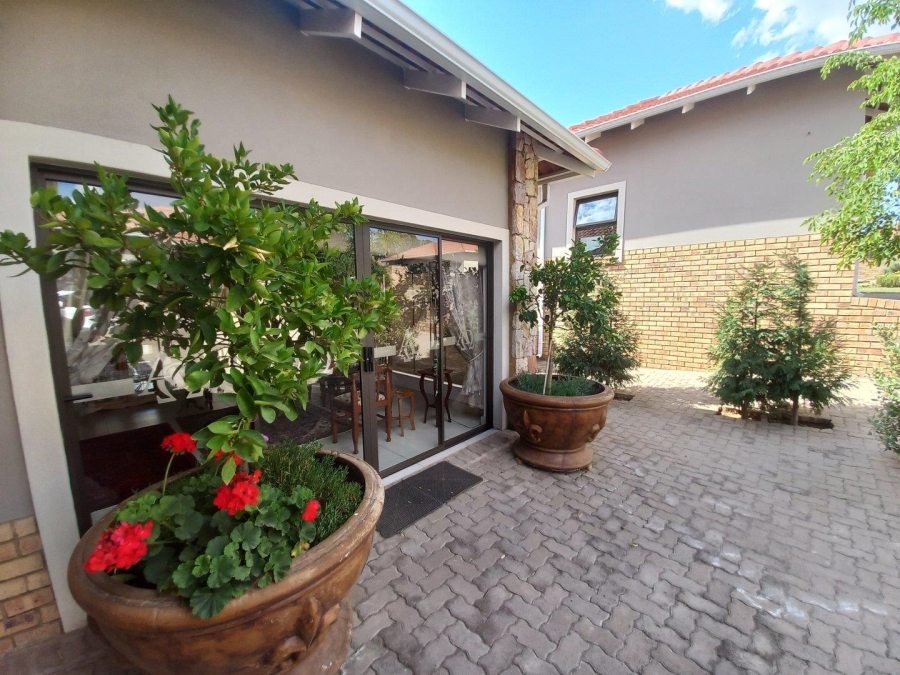 2 Bedroom Property for Sale in Jordaan Park Gauteng