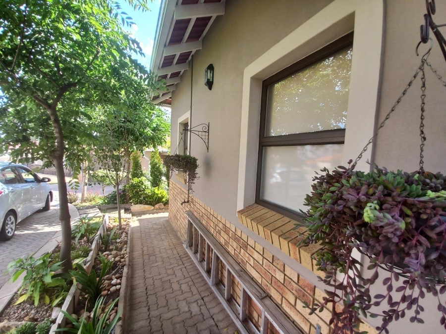 2 Bedroom Property for Sale in Jordaan Park Gauteng
