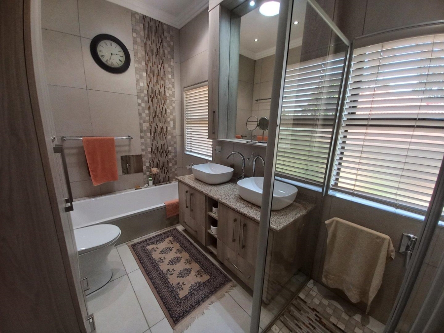 2 Bedroom Property for Sale in Jordaan Park Gauteng