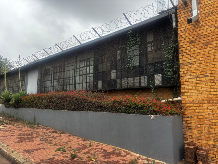 Commercial Property for Sale in Ophirton Gauteng