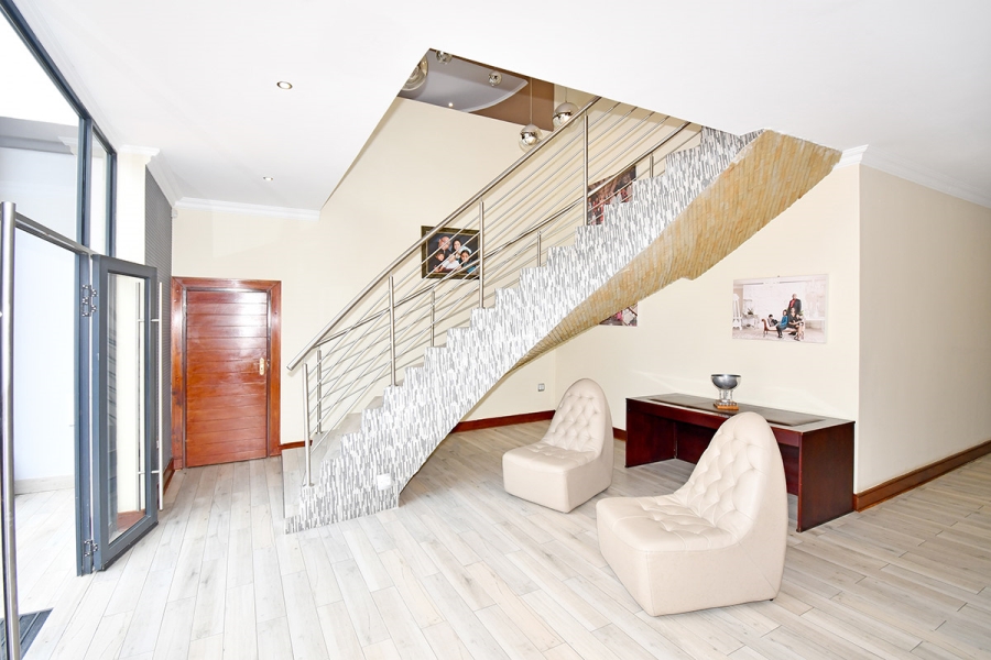 6 Bedroom Property for Sale in River Club Gauteng