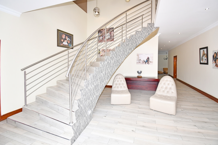 6 Bedroom Property for Sale in River Club Gauteng