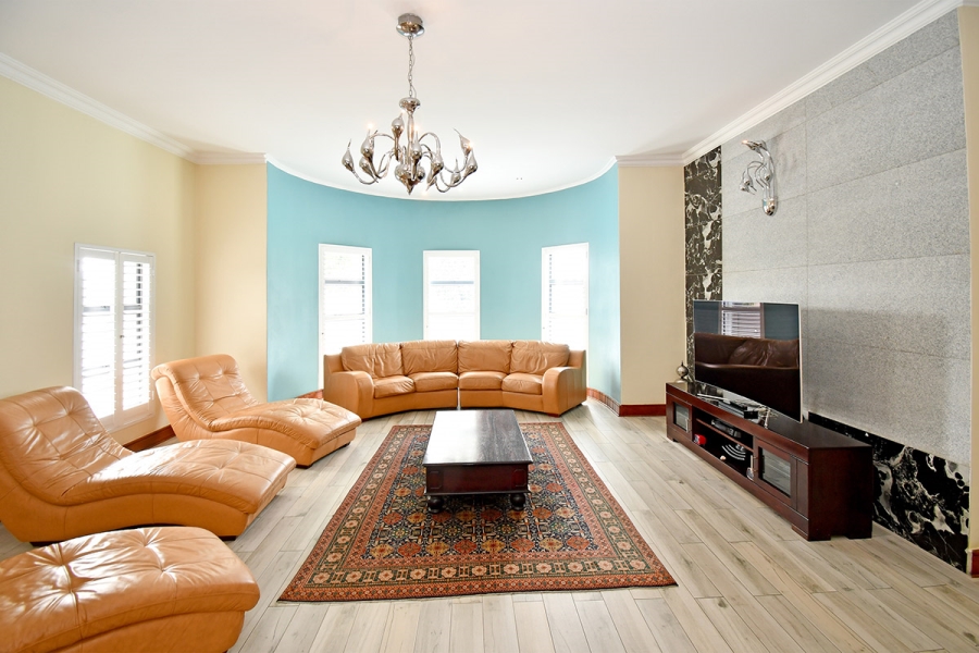 6 Bedroom Property for Sale in River Club Gauteng