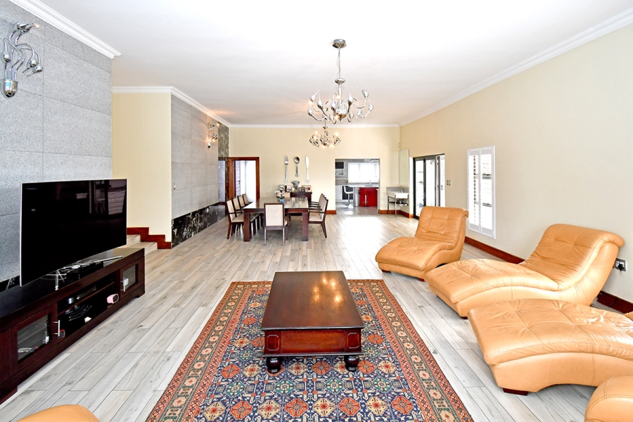 6 Bedroom Property for Sale in River Club Gauteng
