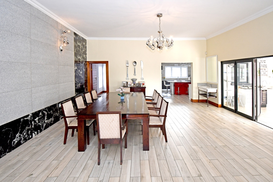 6 Bedroom Property for Sale in River Club Gauteng