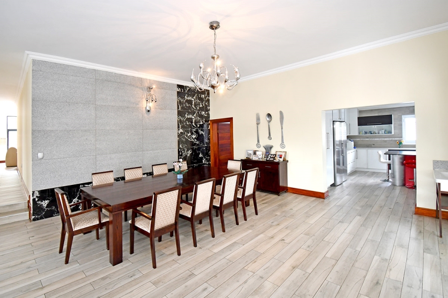 6 Bedroom Property for Sale in River Club Gauteng