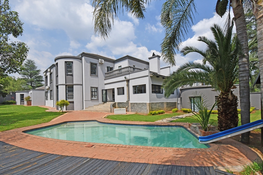 6 Bedroom Property for Sale in River Club Gauteng